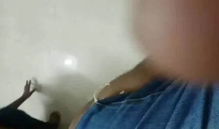 Sleigh has sex with sexy octopus porn nymphet Kamila