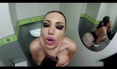 Asian Porn dog makes girl squirt